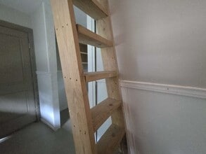 Building Photo - 667 Miller Dr