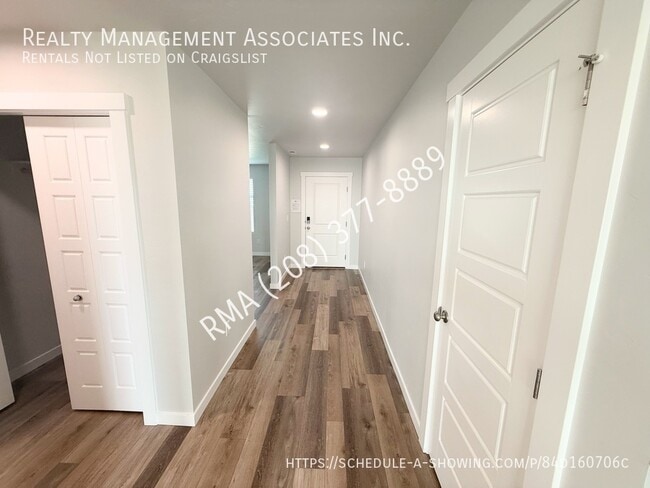 Foto del edificio - 3781 W La Brea Dr
