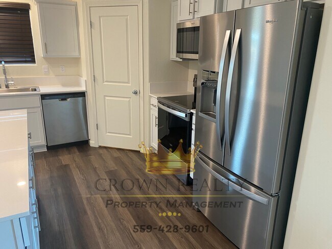 Foto del edificio - 2244 Samuel St