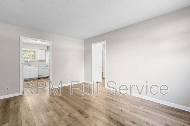 Photo - 4426 Central Valley Dr House