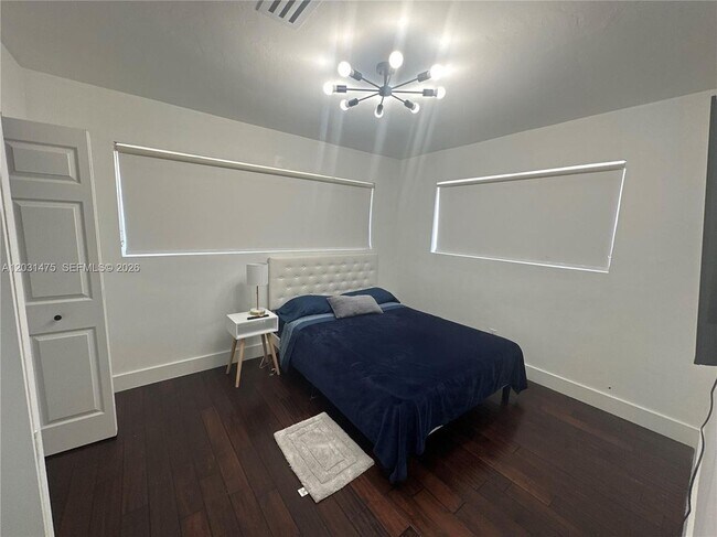 Foto del edificio - 21230 NE 24th Ct