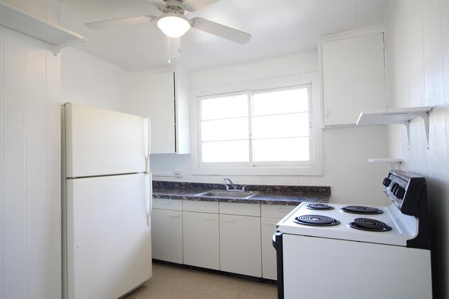 Building Photo - 84-824-824 Farrington Hwy