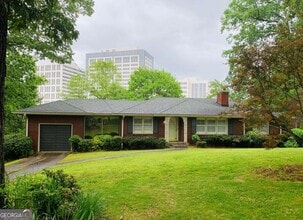 Building Photo - 3543 Simpson Farm Dr SE