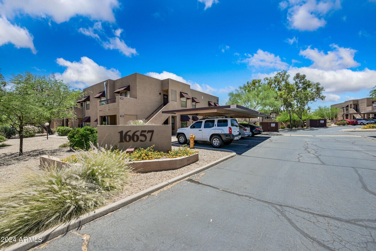 Primary Photo - 16657 E Gunsight Dr
