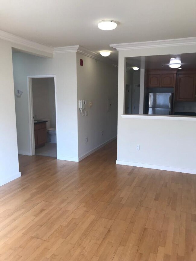 Foto del edificio - 2 bedroom in San Francisco CA 94109
