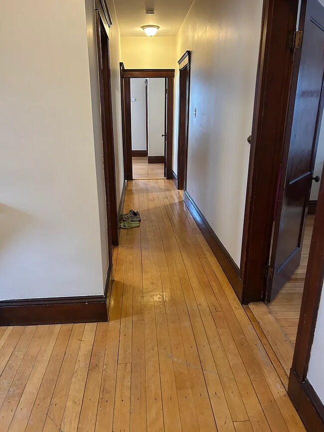 Foto del edificio - 61 Frederick Ave