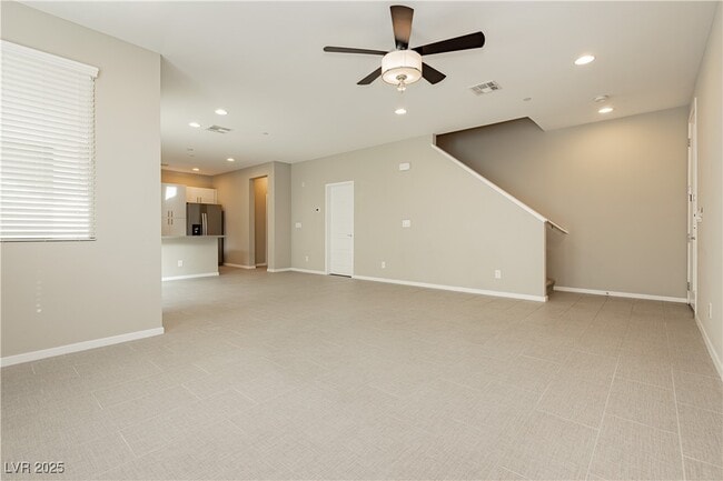 Building Photo - 11236 Rainbow Peak Ave