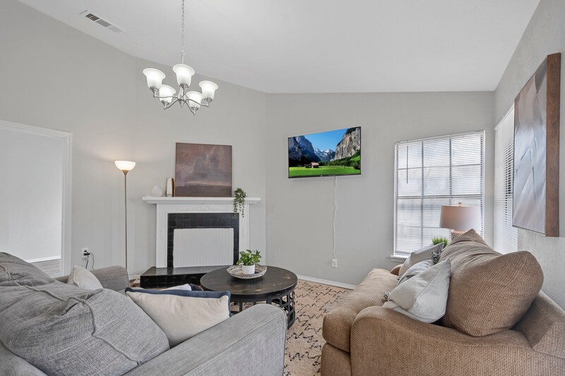 2108 Wilmette Dr, Arlington, TX 76018 House Rental in Arlington, TX