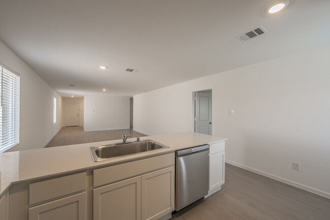 Building Photo - Brand new 3 bedroom 2 bath home Lennar home