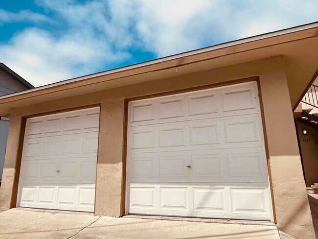 Foto del edificio - 4523 Spring St