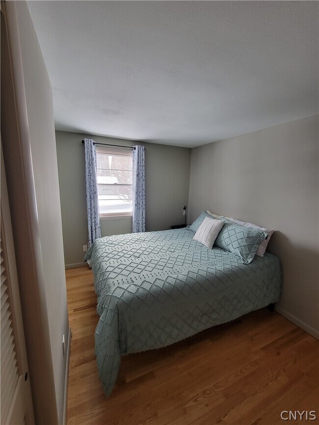 Foto del edificio - 6319 Danbury Dr
