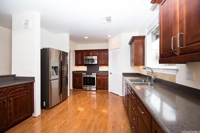 Building Photo - 92-1393 Palahia Street Unit