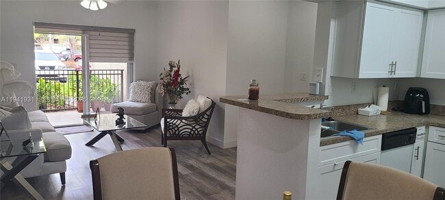 Foto del edificio - 220 SW 116th Ave