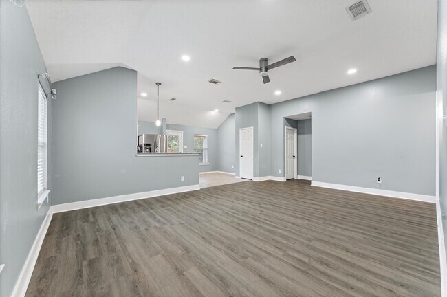 Foto del edificio - 11919 Piney Bend Dr
