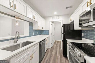 Building Photo - 521 Warm Springs Cir