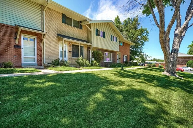 Foto del edificio - 9006 Mansfield Ave