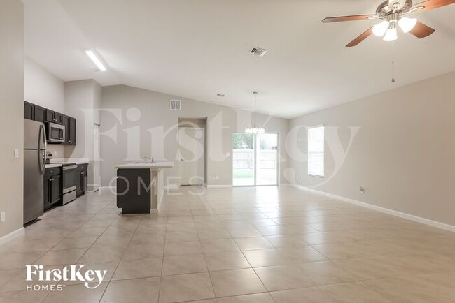 Foto del edificio - 2942 Sterling St