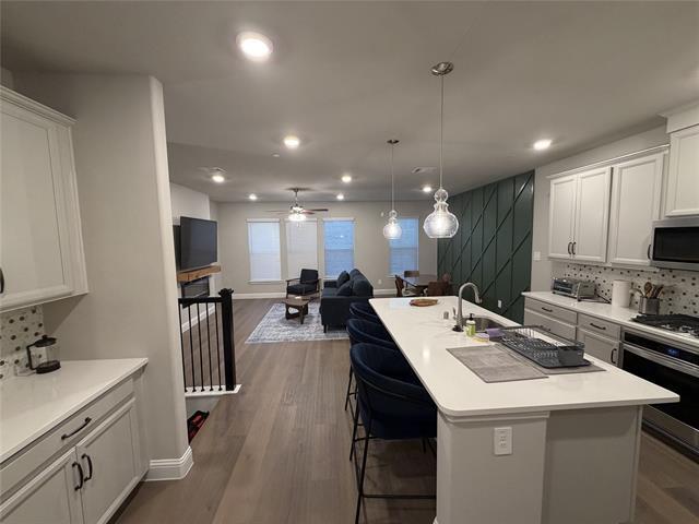 Building Photo - 328 Greenhouse Dr