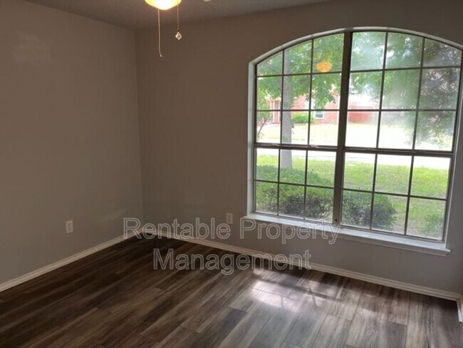 Foto del edificio - 6717 Copperwood Ct