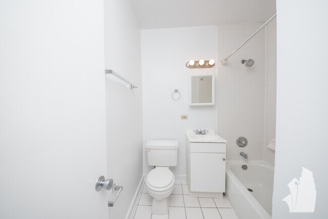 Foto del edificio - 1850 N Humboldt Blvd