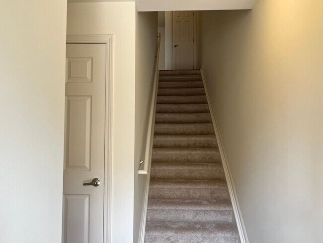 Foto del edificio - 44744 Gwinnett Loop