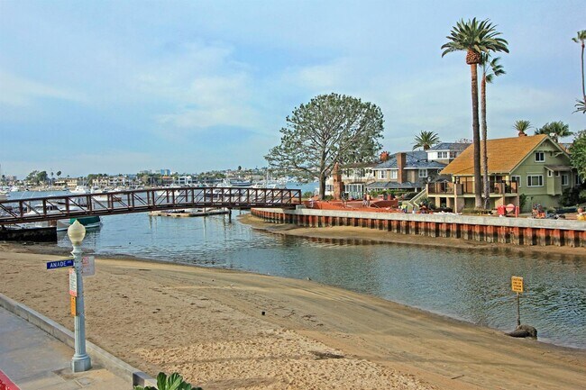 Building Photo - 111 E. Edgewater*