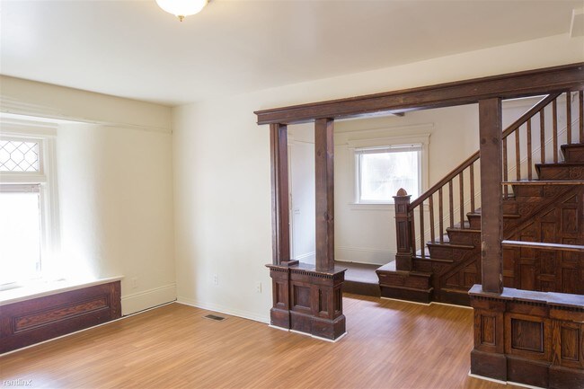 Building Photo - 6 br, 3 bath House - 917 S State St