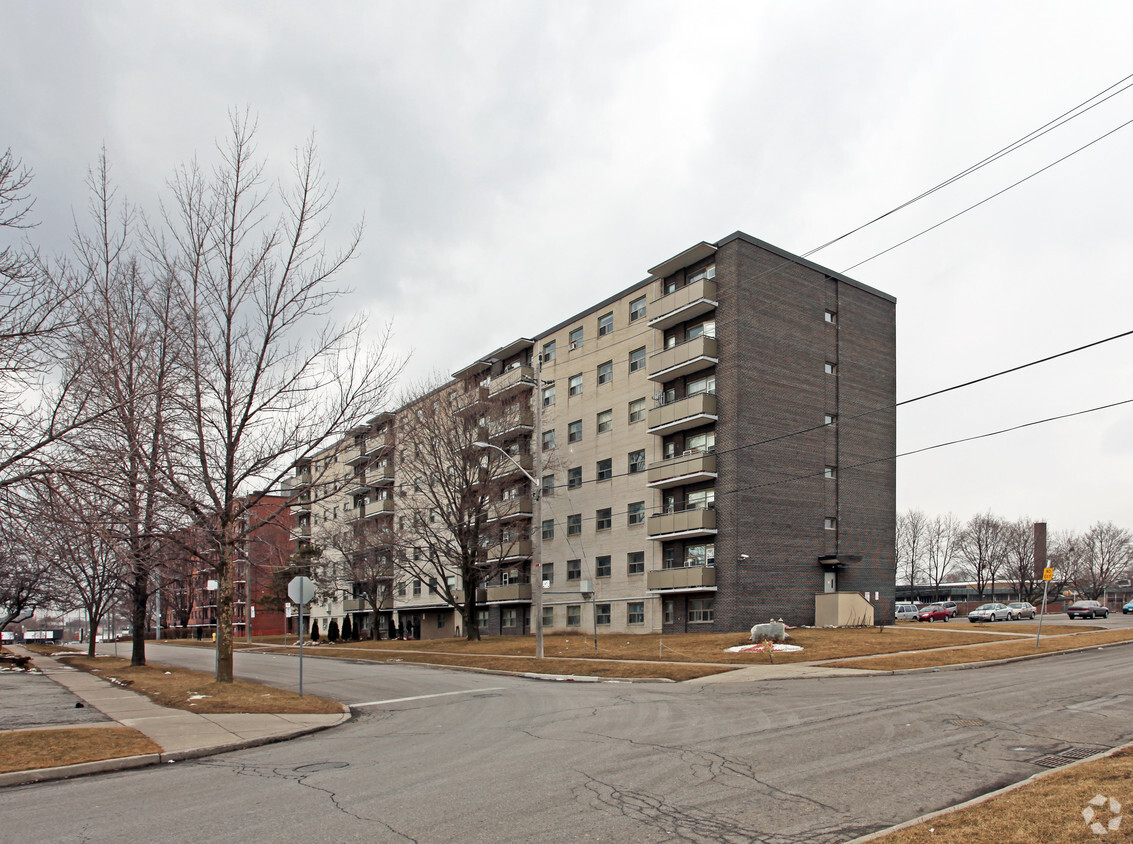 Primary Photo - Treewood Apartments