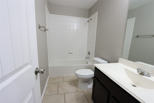 Foto del edificio - 17703 Rose Summit Ln