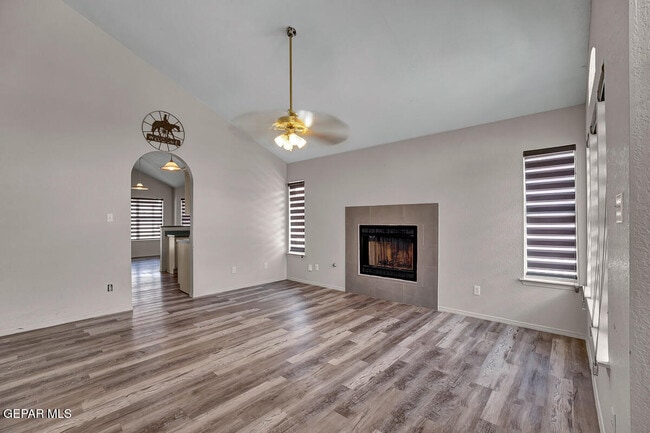 Building Photo - 12117 Desert Quail Ave