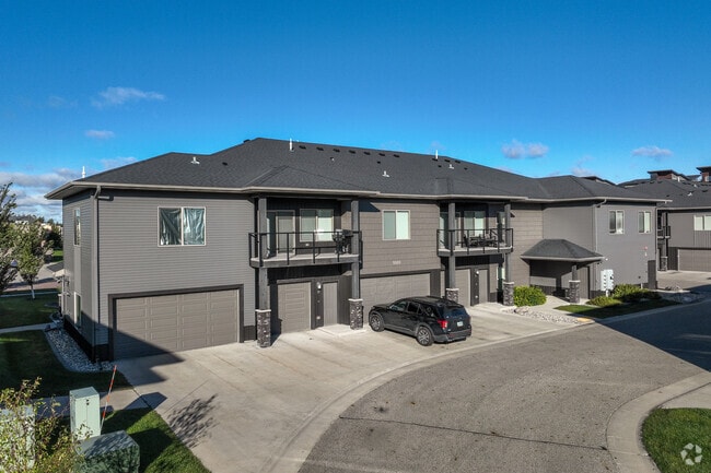 Building Photo - Shadow Crest Townhomes