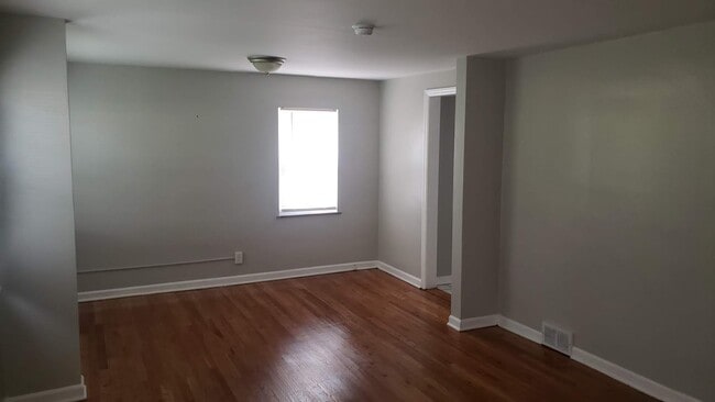 Building Photo - 1137 Woodbine St