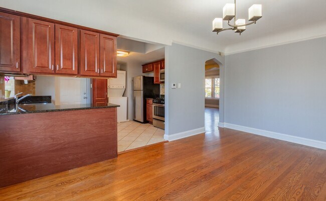 Foto del edificio - 5726 N Mozart St