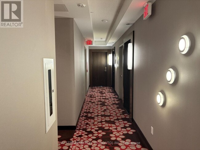 Building Photo - 88 Sheppard Ave E