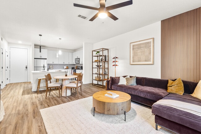 Building Photo - 1800 Broadway