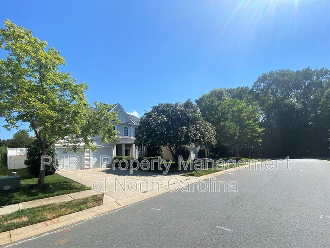 Building Photo - 14408 Whistling Swan Rd
