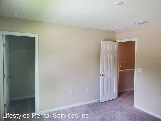 Building Photo - 3 br, 2.5 bath House - 11792 Junegrass Rd