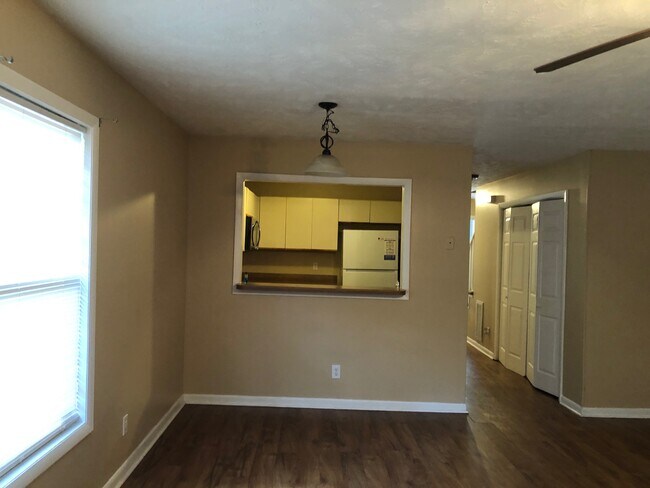 Foto del edificio - 1176 Windham Ct