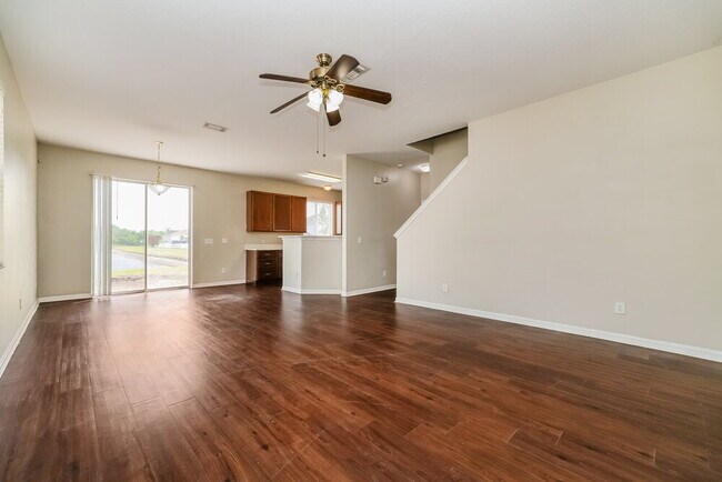 Building Photo - 11050 Golden Silence Dr