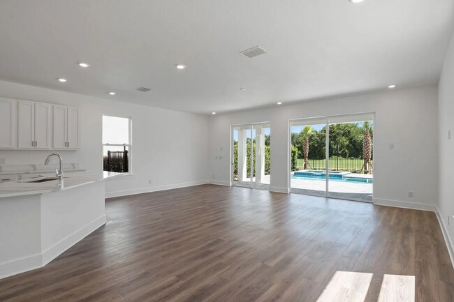Foto del edificio - Luxurious Pool Home in Reunion Resort | Golf, Water Park & Disney Nearby!
