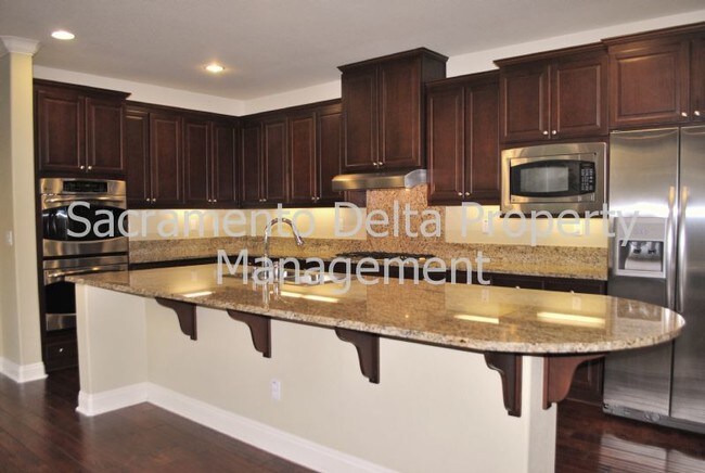 Foto del edificio - Beautiful West Roseville Home with Solar!