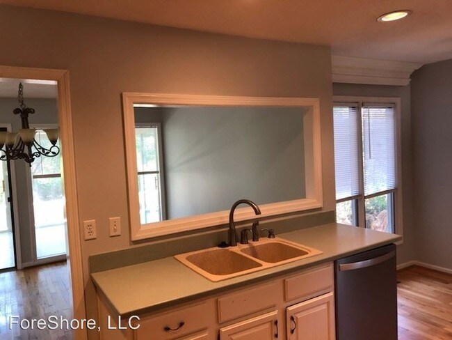 Foto del edificio - 3 br, 2 bath House - 150 Otter Road