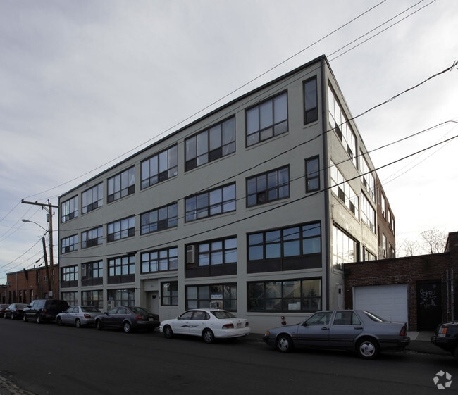 Primary Photo - 30 Penniman Rd