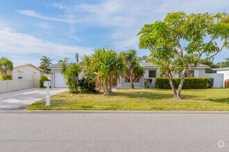 Building Photo - 115 Sea Park Blvd
