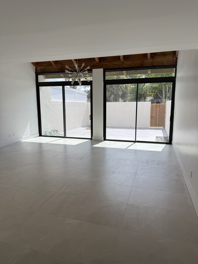 Foto del edificio - 1762 SW 131st Place Cir S