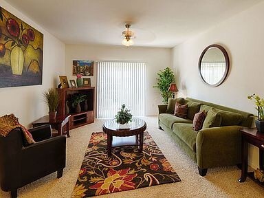 Foto del edificio - San Antonio conducive home to dwell