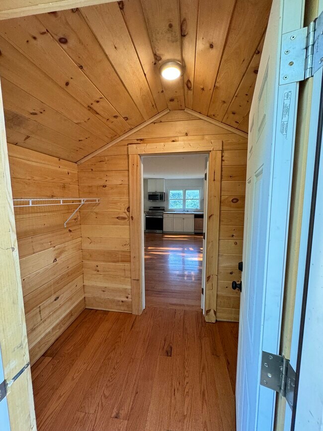 Building Photo - 33 Kingfisher Trail