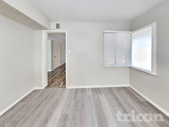 Building Photo - 1835 Childers Dr NE