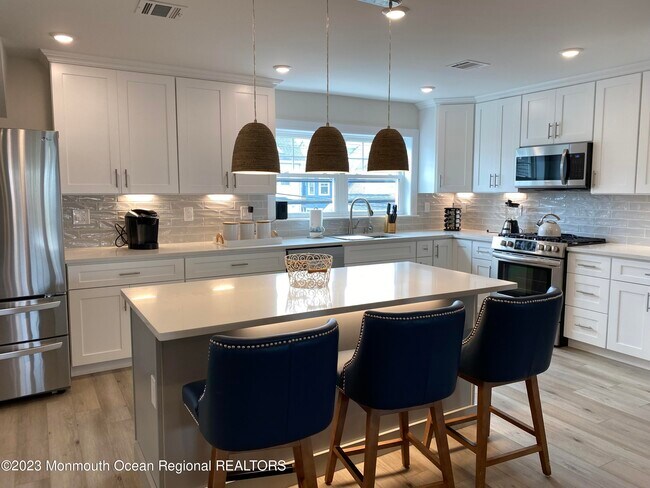 Foto del edificio - 107 Woodland Ave