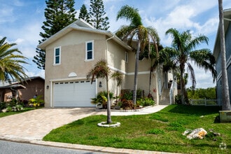 Building Photo - 6410 Drake Ct